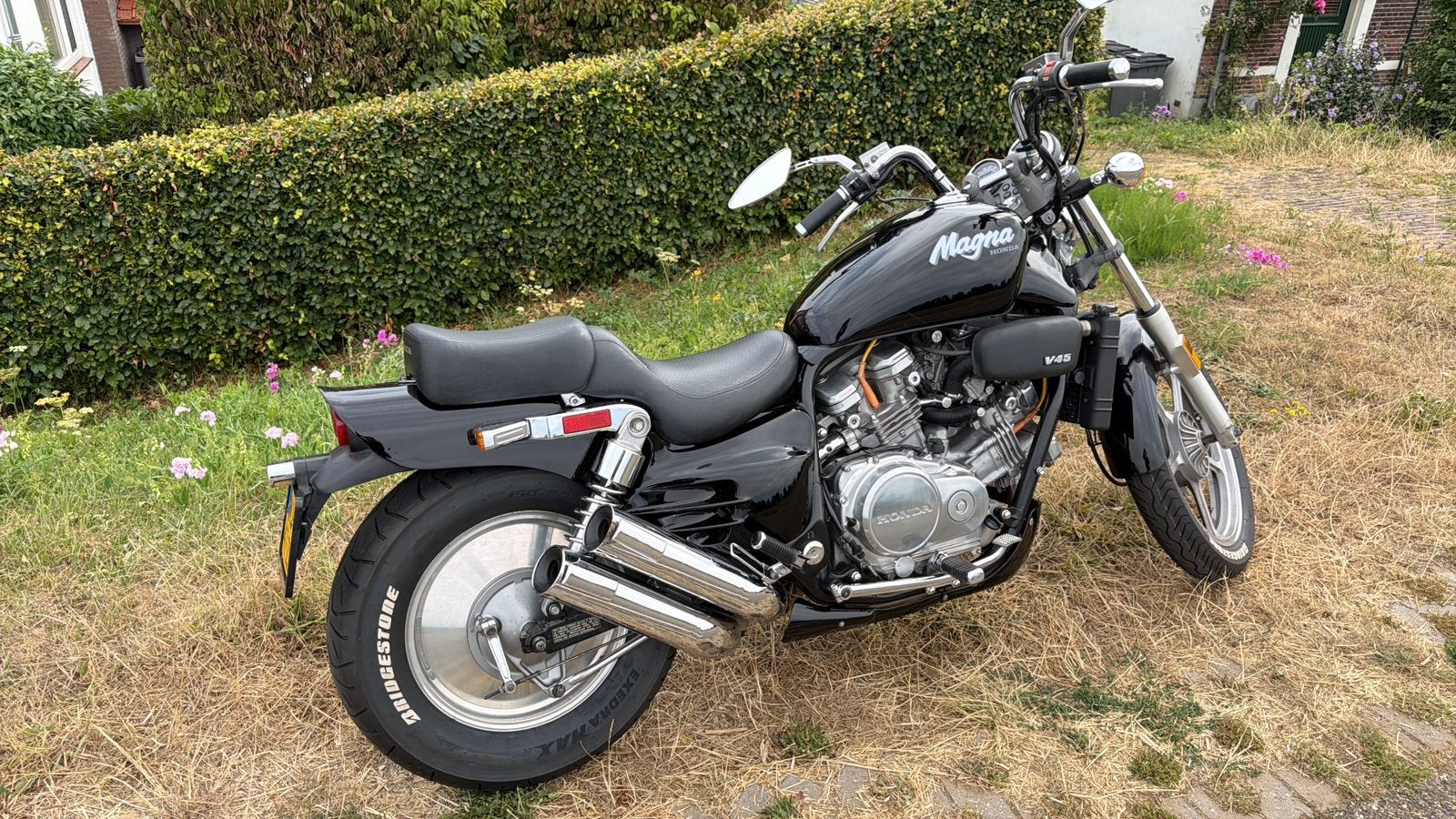 Honda magna V45.  750 cc  vaste prijs 2.000 !!!, Motoren, 4 cilinders, Chopper, Gebruikt, Particulier