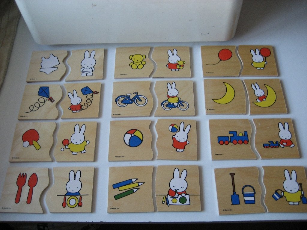 nijntje puzzel spel hout wat hoort bij elkaar, Ophalen of Verzenden, Zo goed als nieuw