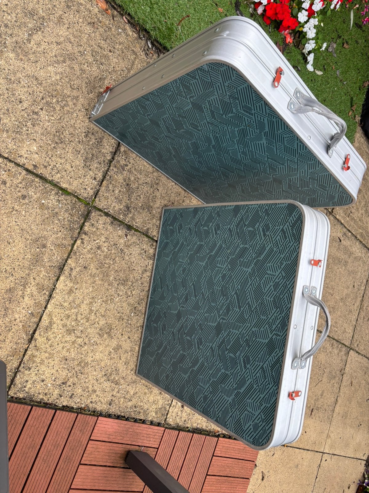 2 Decathlon campingtafel met 4 krukjes – inklapbaar, Ophalen, Gebruikt, Campingtafel