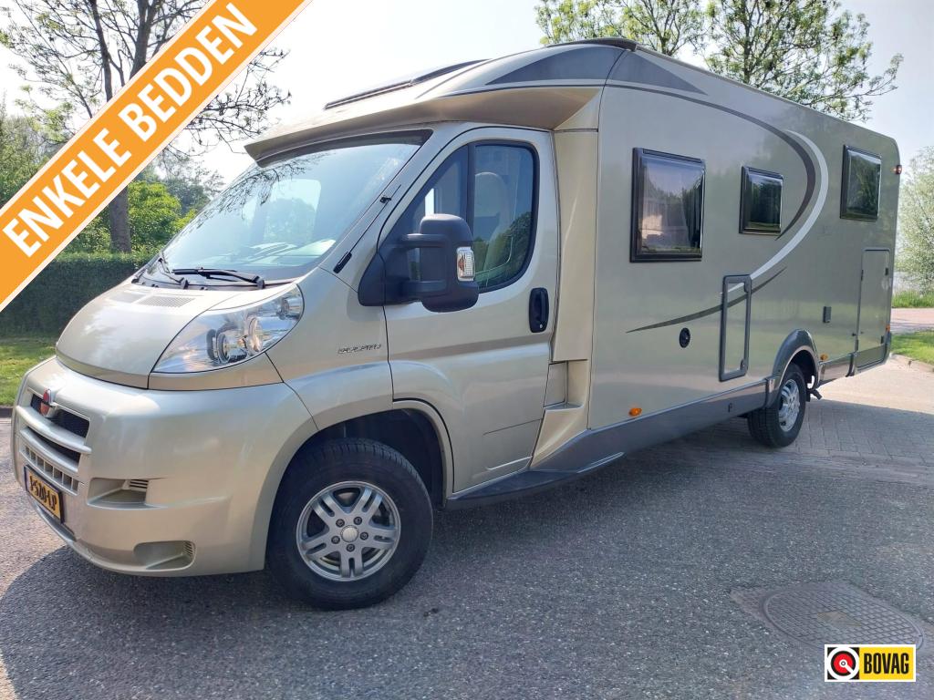 Bürstner Nexxo 728T met lpg systeem en groot zonnep, Caravans en Kamperen, Campers, Niet ingevuld, Standaard zit, Fiat, 7 tot 8 meter