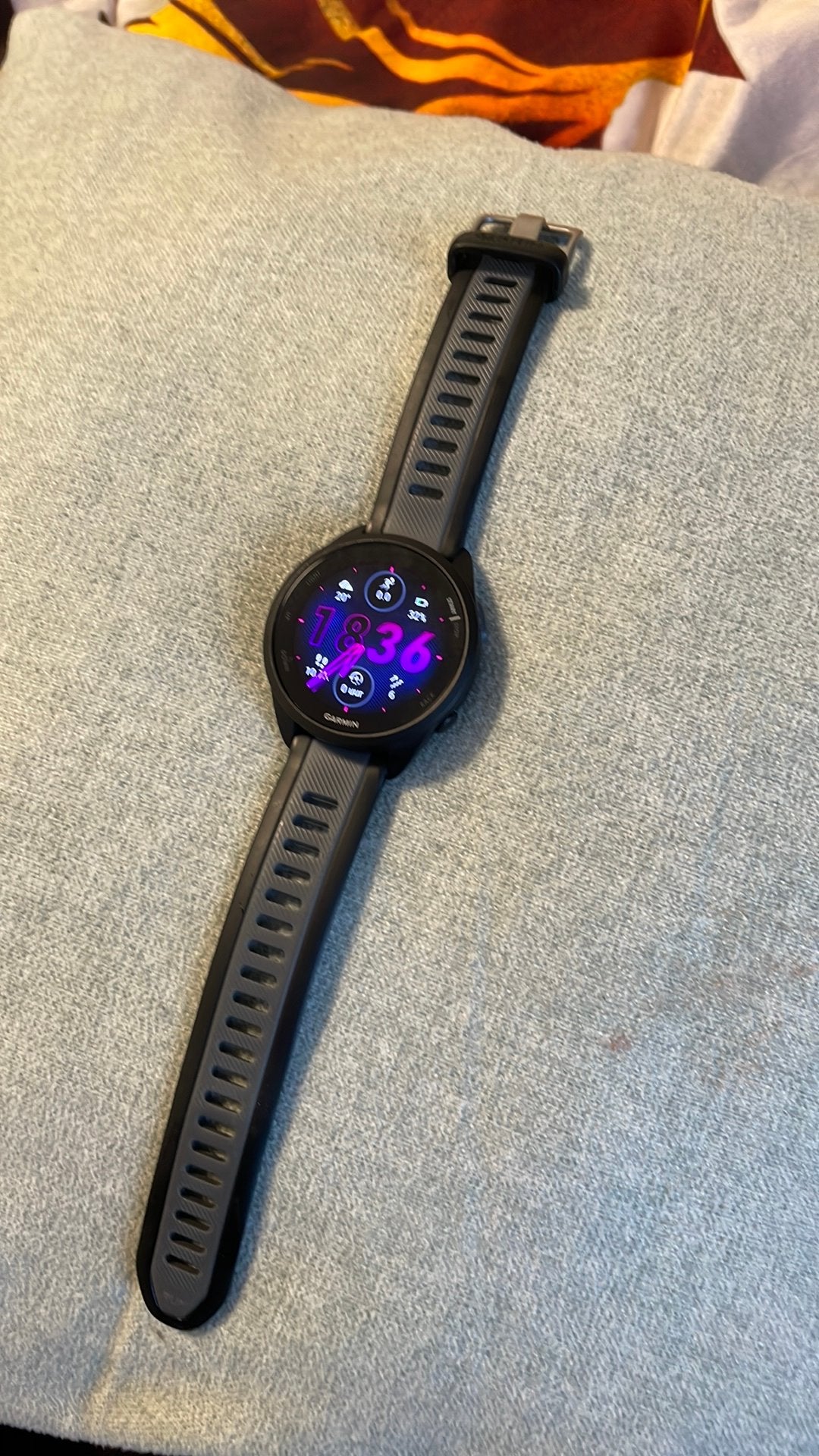Garmin forerunner 165, Sieraden, Tassen en Uiterlijk, Smartwatches, Ophalen, Zo goed als nieuw, Zwart, Android