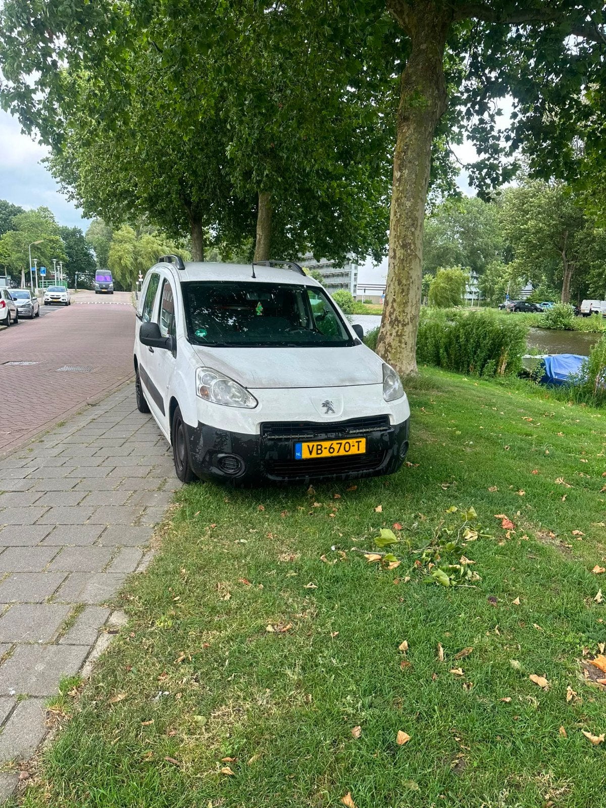 Peugeot Partner 1.6 HDI 66KW 2013, Automaat, Wit, Origineel Nederlands, Te koop
