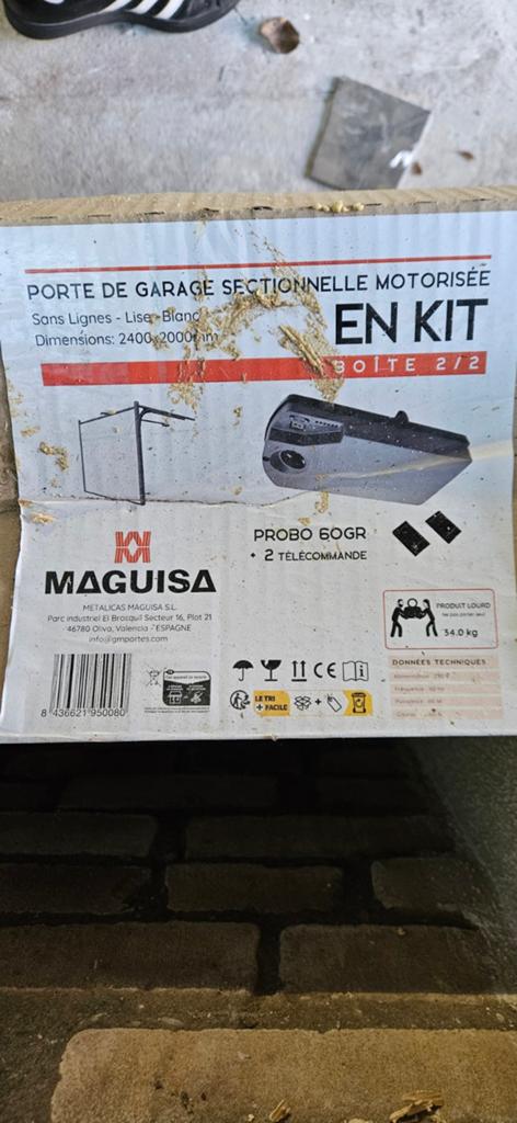 Electrische sectionaal garagedeur 2,40m x 2,00m., Doe-het-zelf en Verbouw, Deuren en Horren, Ophalen, 120 cm of meer, Garagedeur