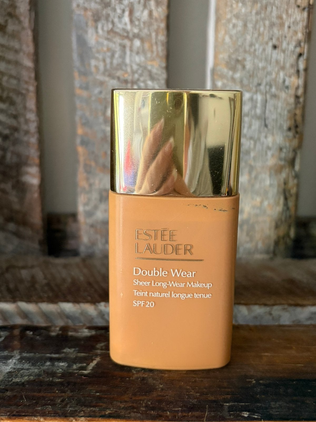 Estee Lauder Double Wear Sheer foundation 5W1, Ophalen of Verzenden, Zo goed als nieuw, Beige, Gehele gezicht