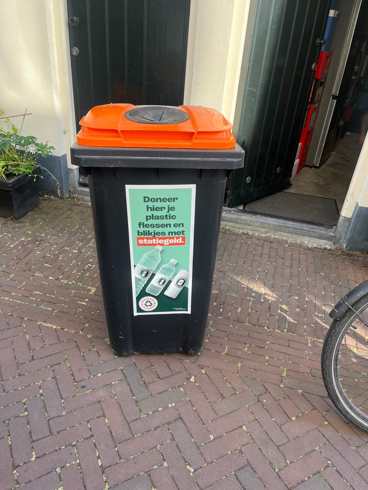 Statiegeld rolcontainers 4 stuks, Ophalen, Kunststof, 40 liter of meer, Zo goed als nieuw