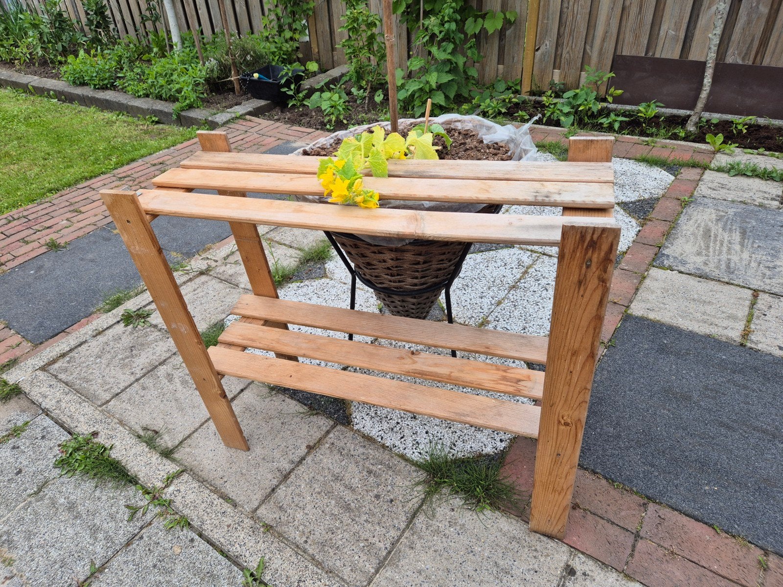Houten tuinrek / plantenrek voor in de tuin, Ophalen of Verzenden, Gebruikt