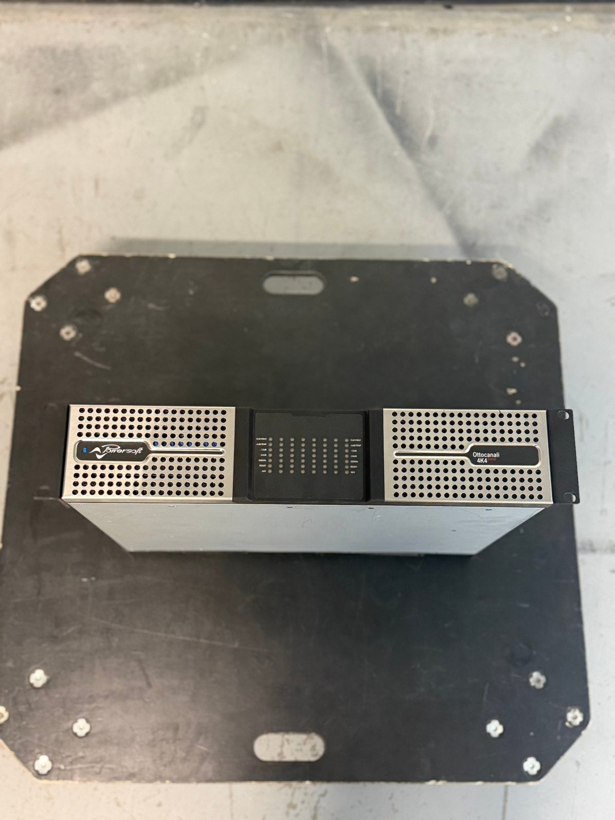 Powersoft ottocanali 4k4, Ophalen of Verzenden, Zo goed als nieuw, 1000 watt of meer