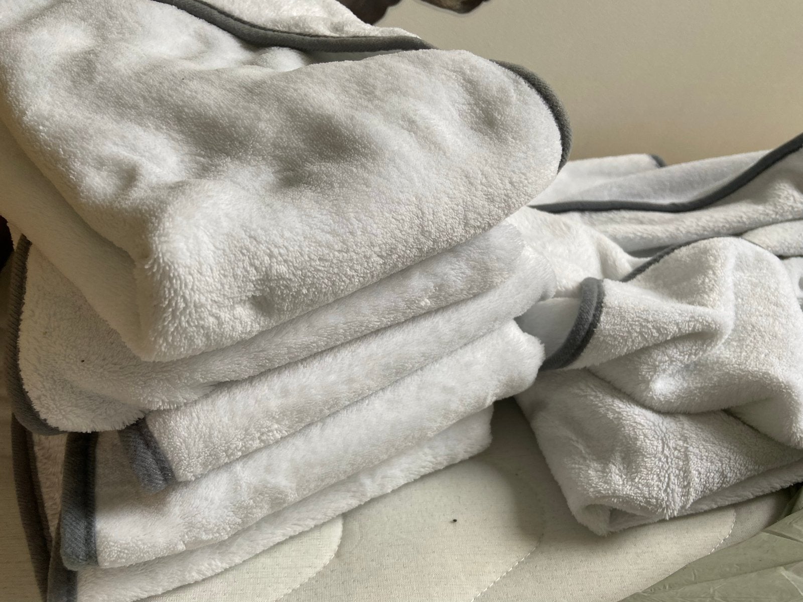 Zachte omslagdoek badcape, Ophalen of Verzenden, Zo goed als nieuw, Ademend, Wit