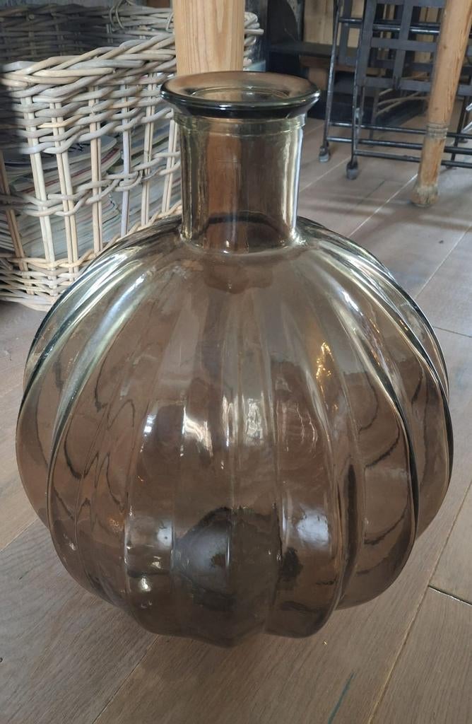 Decoratieve glazen vaas - Hoogte 40 cm, Omtrek 110 cm, Ophalen, Zo goed als nieuw, Glas
