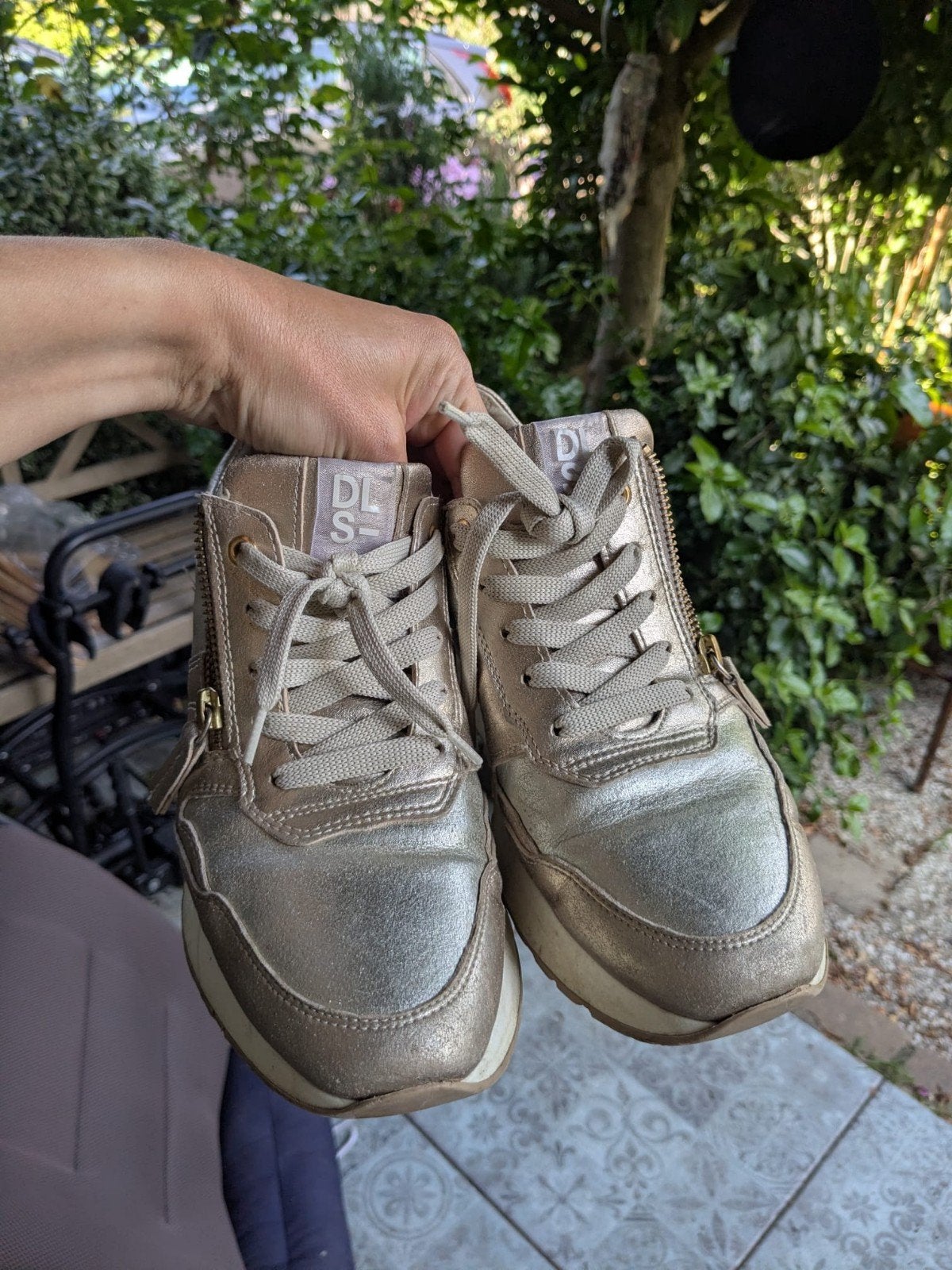 DLS Sneakers goud/wit maat 38, Ophalen of Verzenden, Zo goed als nieuw, Wit, Sneakers of Gympen