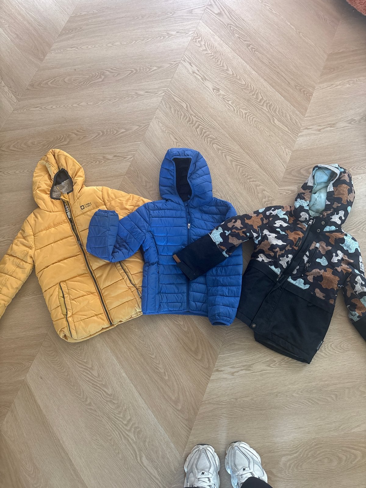 3 jassen: winterjas, tussenjas en ski-jas maat 122/128, Ophalen of Verzenden, Gebruikt, Jongen of Meisje, Setje
