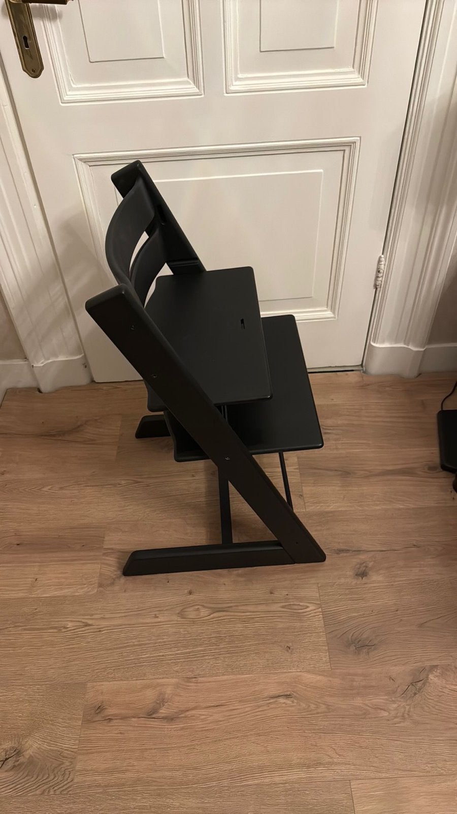 Stokke Tripp Trapp meegroeistoel zwart, Ophalen, Gebruikt, Meegroeistoel, Aanschuifbaar