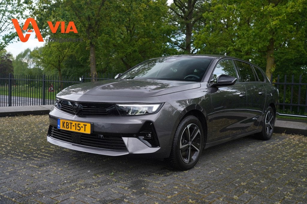Opel Astra Sports Tourer 1.2 Turbo GS | Trekhaak | Navi | St, Auto's, Voorwielaandrijving, Gebruikt, 1199 cc, Handgeschakeld