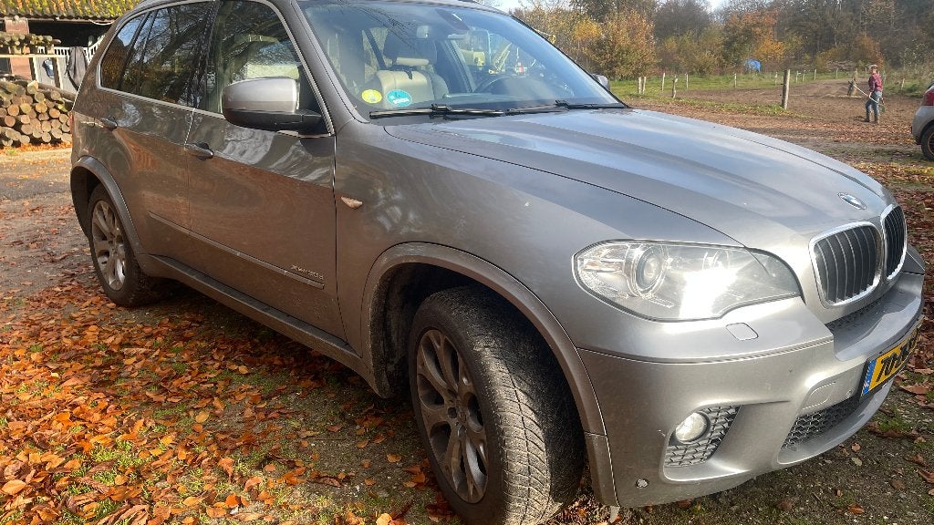 BMW X5 Xdrive 30D High Exec. 300 pk 2012 Grijs, Euro 5, 2993 cc, 241 €/maand, Diesel