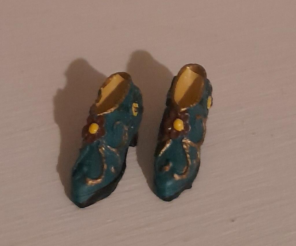Miniatuur  schoentjes 1:12, Verzamelen, Ophalen of Verzenden, Zo goed als nieuw, Decoratie