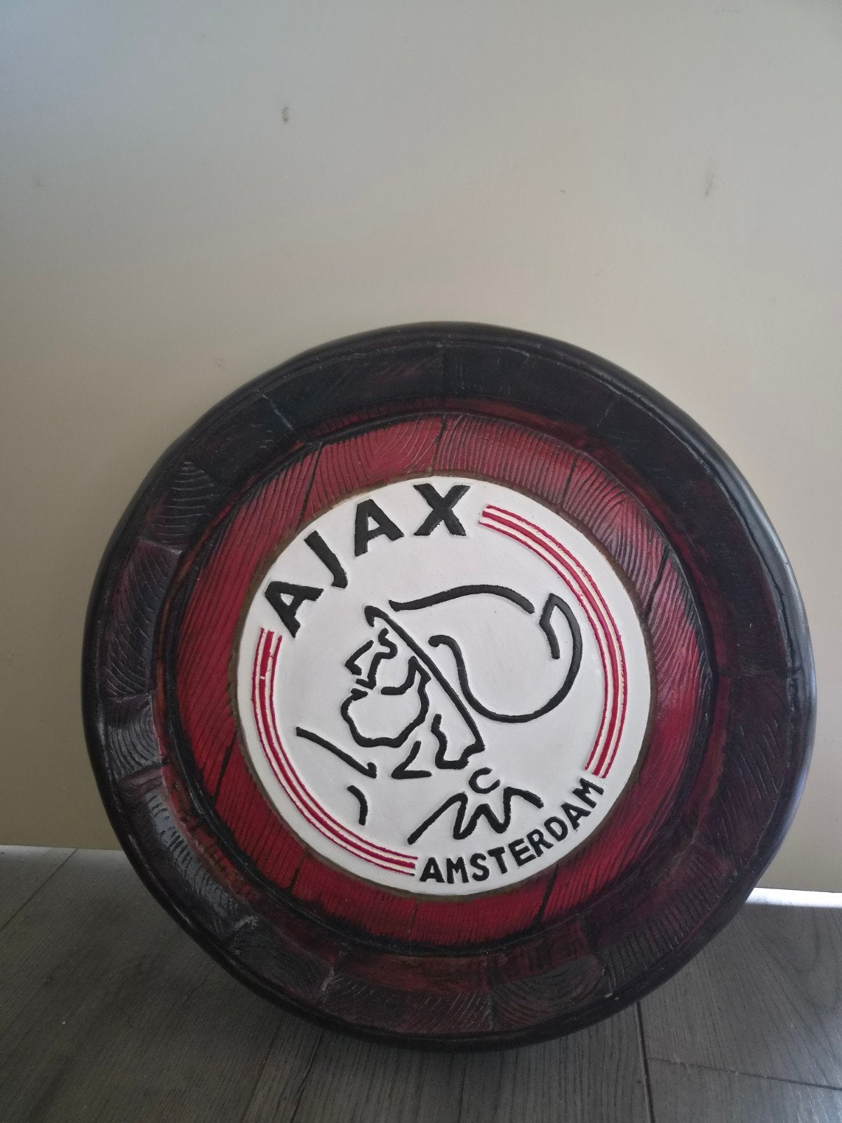 Ajax wandbord - Uniek decoratiestuk voor de echte fan, Ophalen, Gebruikt, Rood, Hout