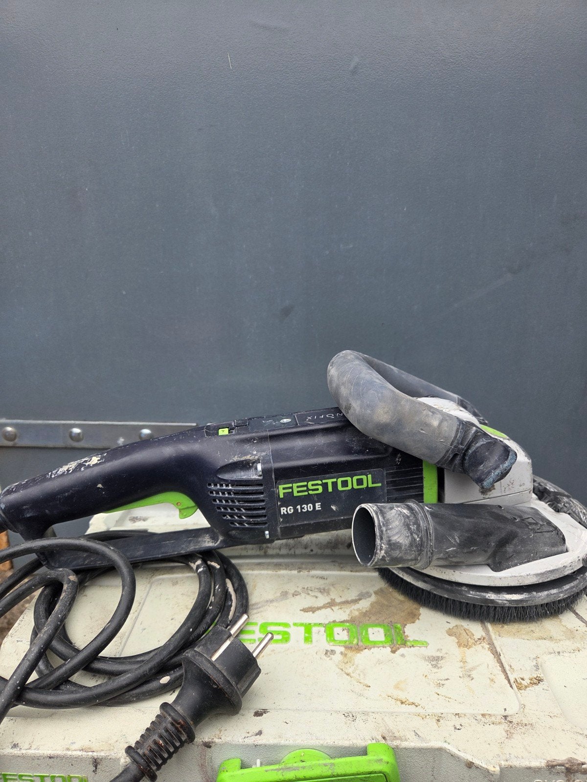 Festool renovatie slijpmachine. RG130E, Ophalen of Verzenden, 1200 watt of meer, Excentrische schuurmachine