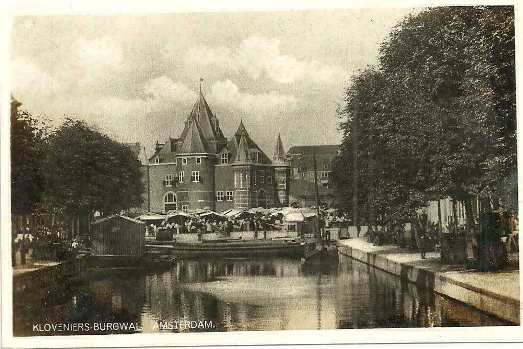 AK Amsterdam - Kloveniers-Burgwal, Verzenden, 1920 tot 1940, Ongelopen, Noord-Holland