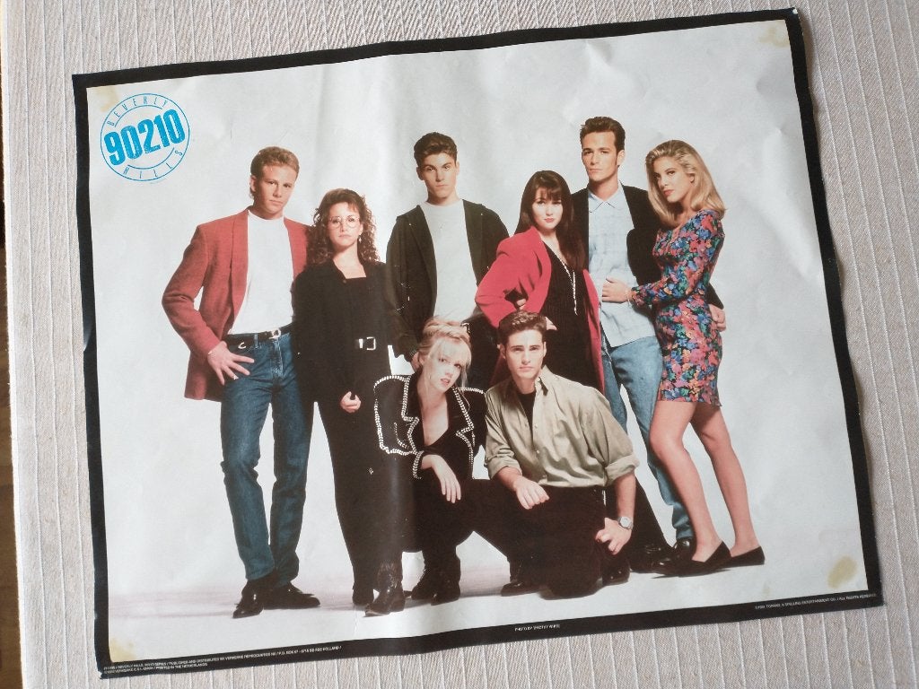 Vintage Poster Beverly Hills 90210 uit 1991 - 50 x 40 cm., Verzamelen, Ophalen of Verzenden, Gebruikt, Tv, Poster