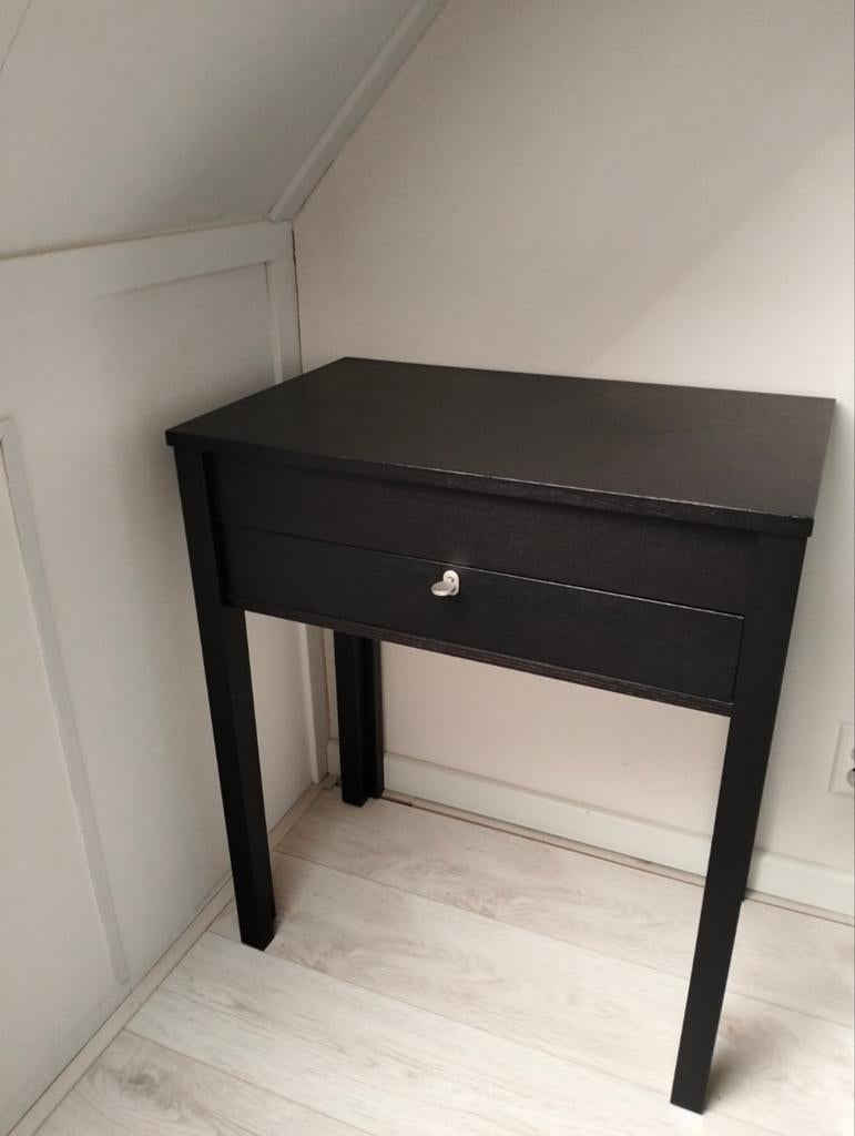 Uitschuifbaar bureautje ikea, Ophalen