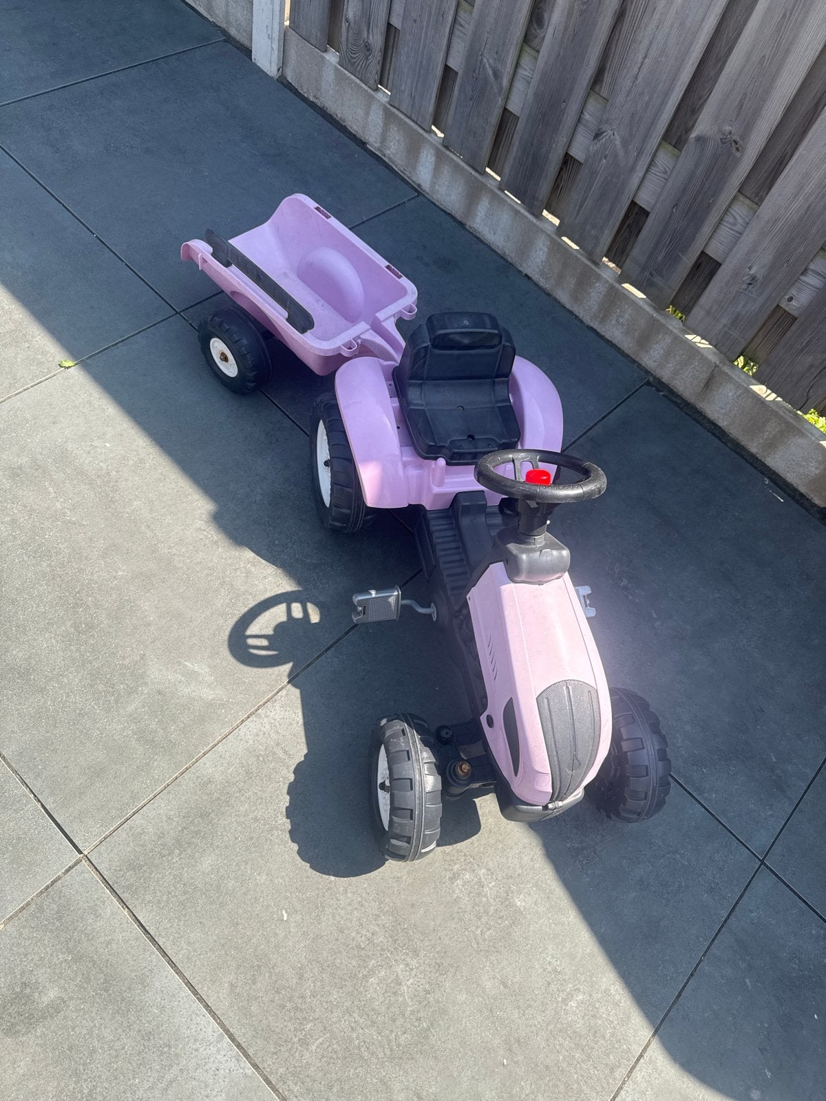 Roze traptractor met aanhanger voor kinderen, Ophalen, Gebruikt, Trapvoertuig