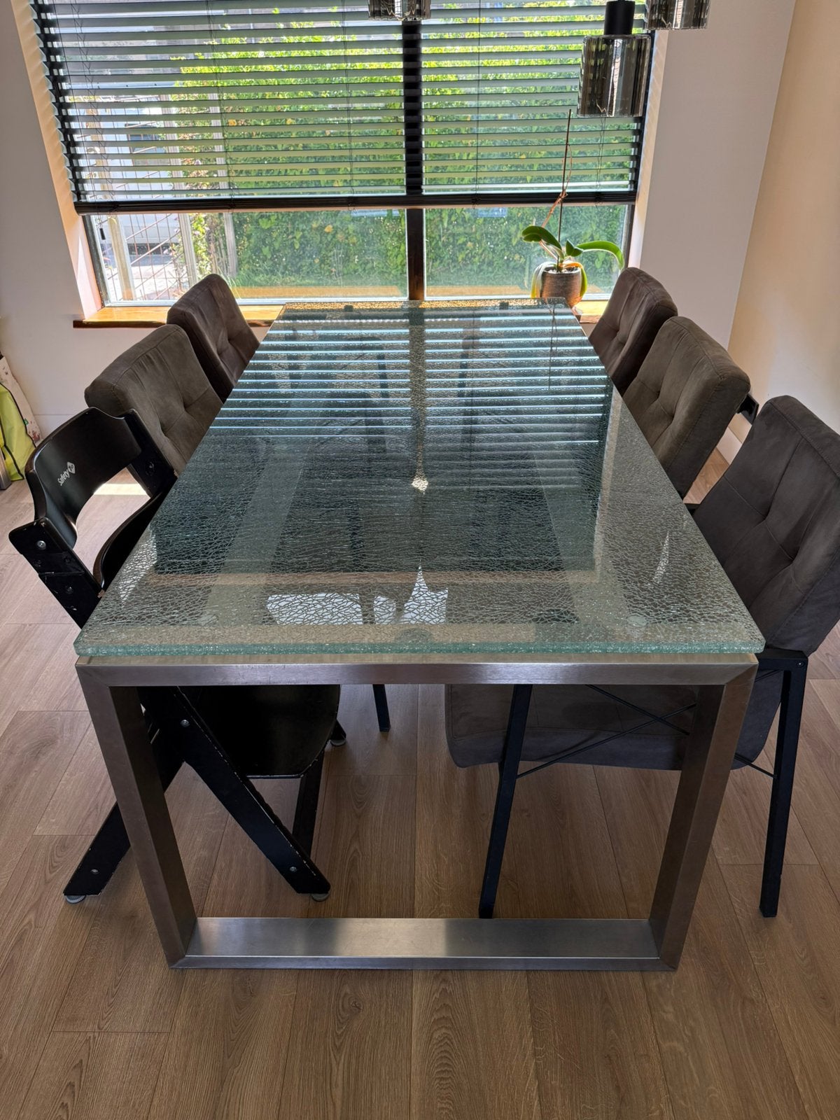 Glazen eettafel, 6 stoelen, Huis en Inrichting, Complete eetkamers, Ophalen, Gebruikt, Industerieel, 4 tot 6 stoelen