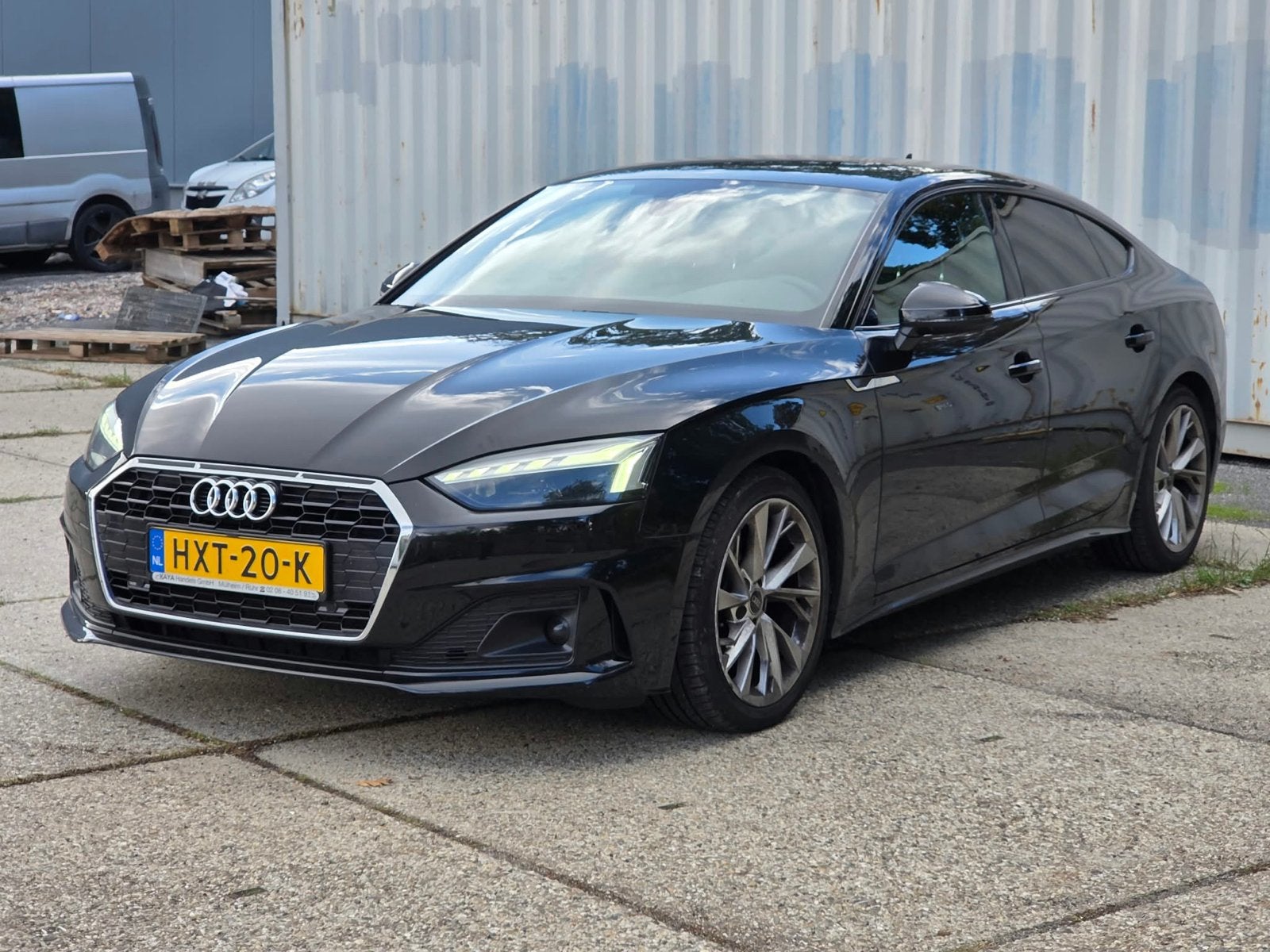 Audi A5 35 TDI 163pk Mhev S Tronic 2022 Zwart, Auto's, 4 cilinders, 4 stoelen, Particulier, 1700 kg