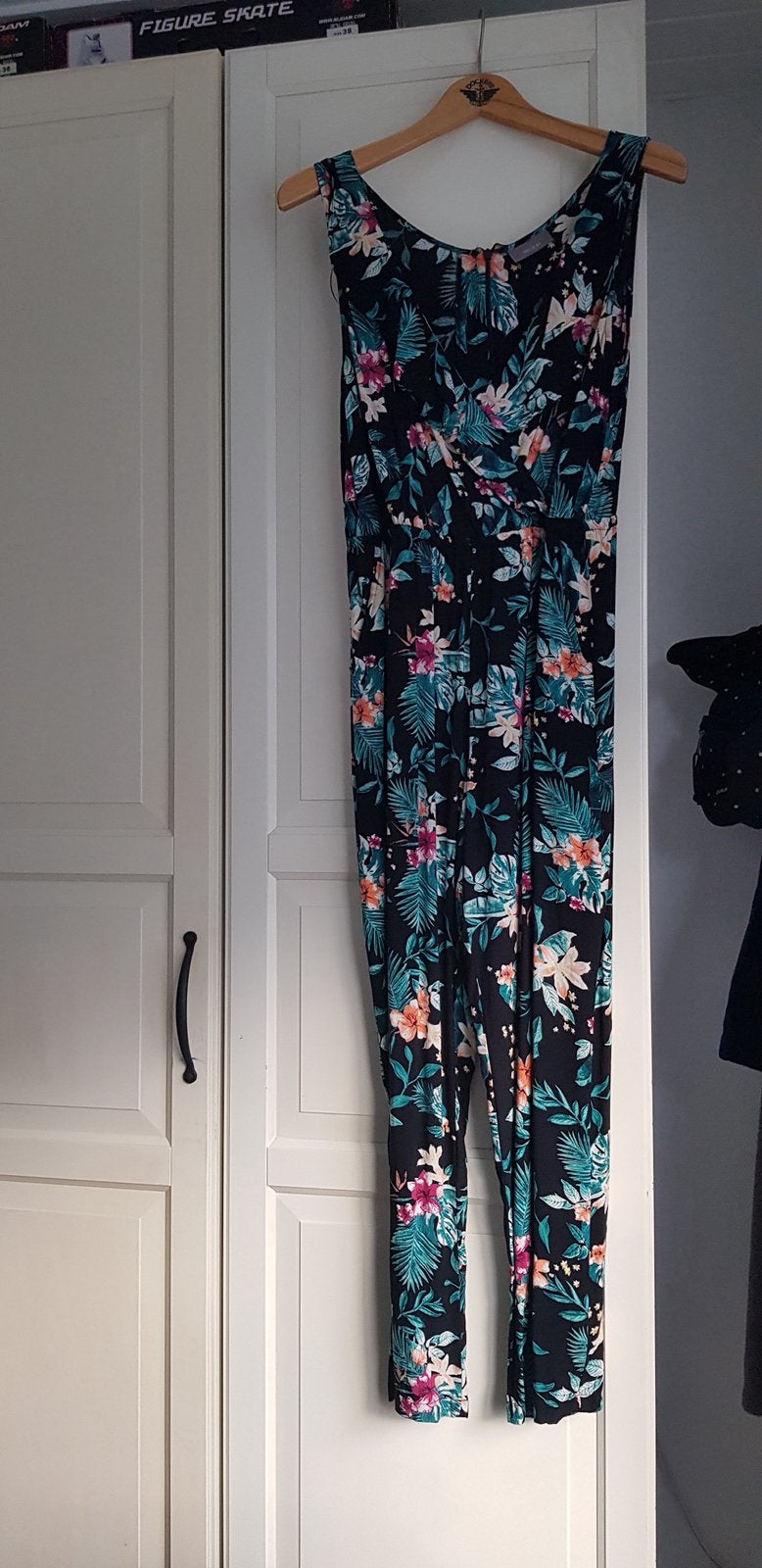 ! In zeer goede staat jumpsuit Yessica Maat 40, Ophalen of Verzenden, Zo goed als nieuw, Maat 38/40 (M), Zwart
