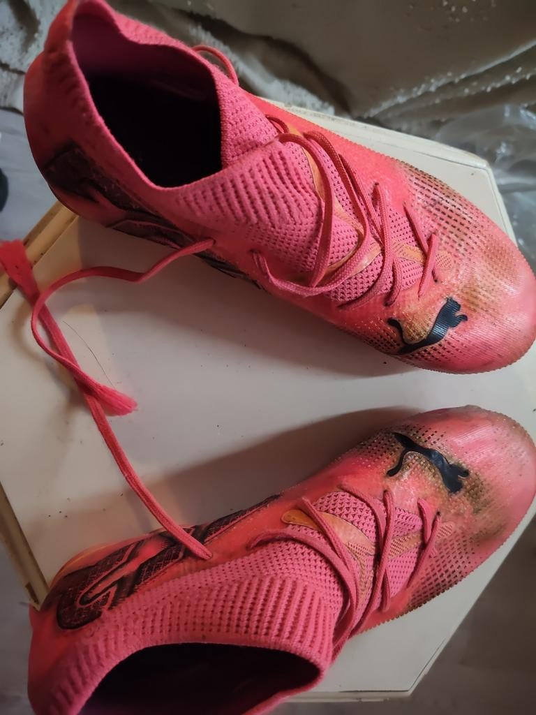 Puma Voetbalschoenen - Maat 35 - Gebruikt, Ophalen of Verzenden, Gebruikt, Schoenen