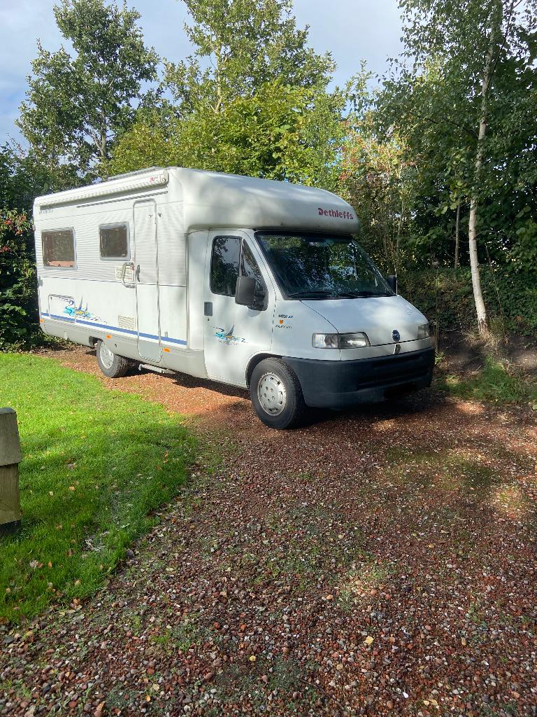 Dethleffs Esprit Camper met vernieuwde vloer en matras, Fiat, Luifel, Treinzit, Particulier