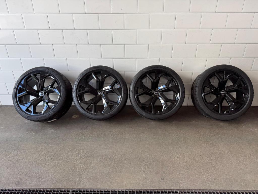Audi OEM Q8/SQ8/RSQ8 23 inch zomerset🔆, Ophalen, Gebruikt, 295 mm, Banden en Velgen
