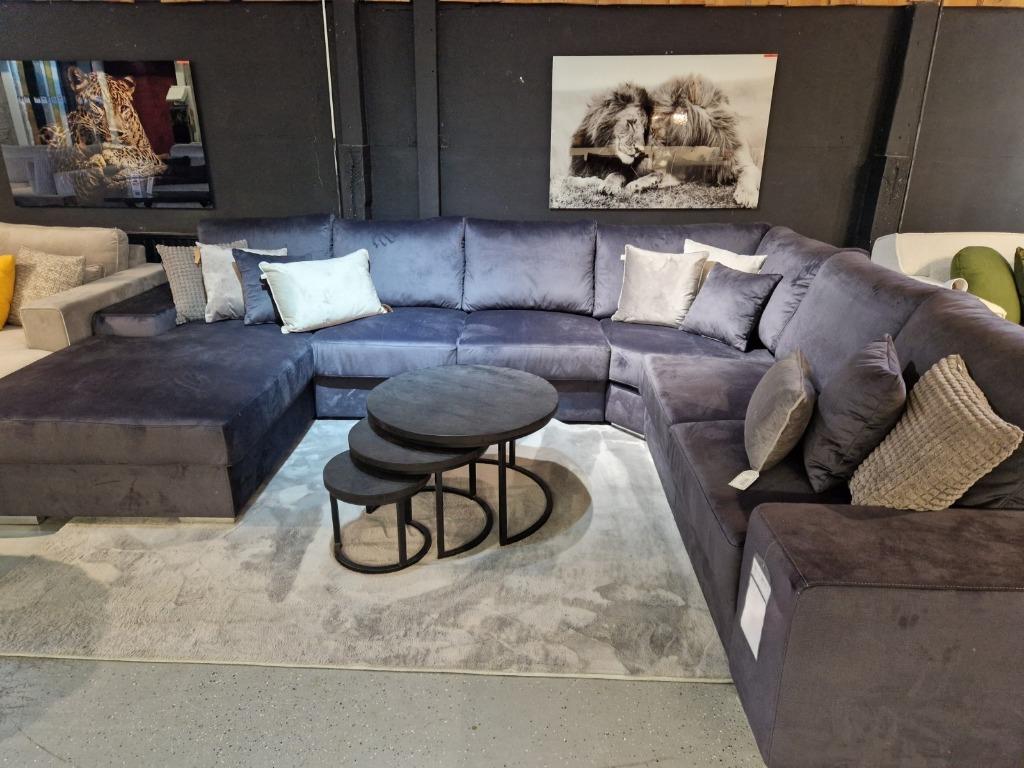 Foto 2 van Voorraad ACTIE | Velvet Antraciet U bank |Showroom Utrecht
