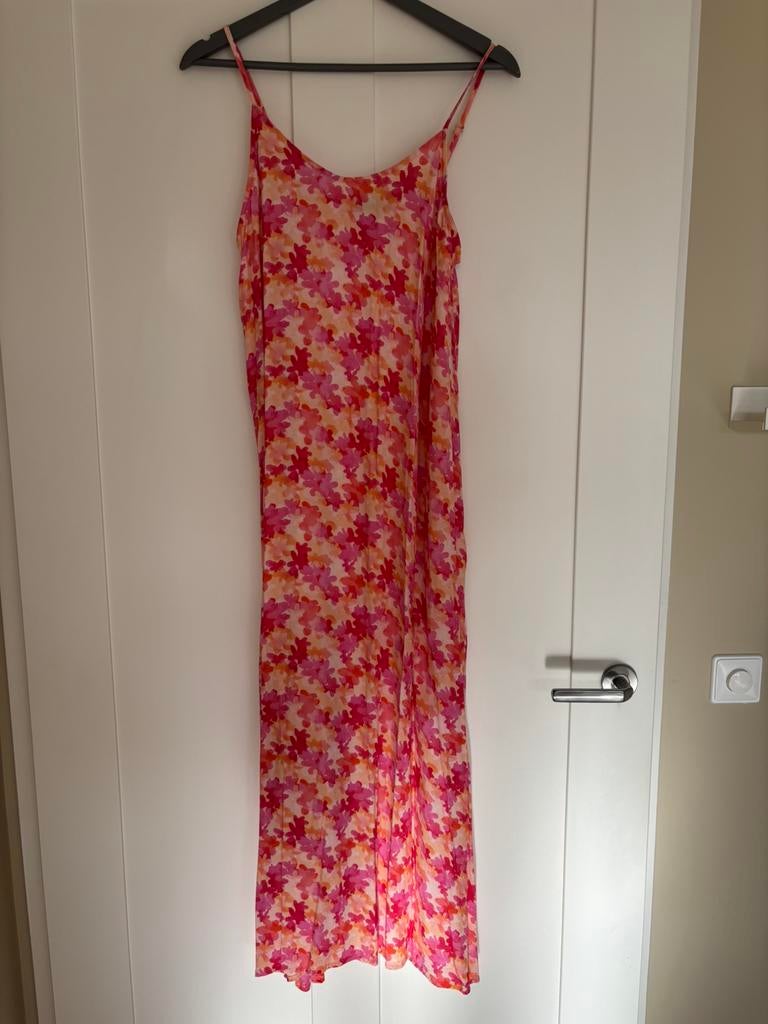 Nieuwe jurk van Ydence in maat M, Kleding | Dames, Jurken, Maat 38/40 (M), Ophalen of Verzenden, Zo goed als nieuw, Roze