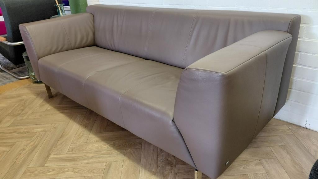 Rolf Benz 318 Linea | 2,5 zits | Taupe leer, Modern design, Gebruikt, Info@andriesign.nl, 150 tot 200 cm