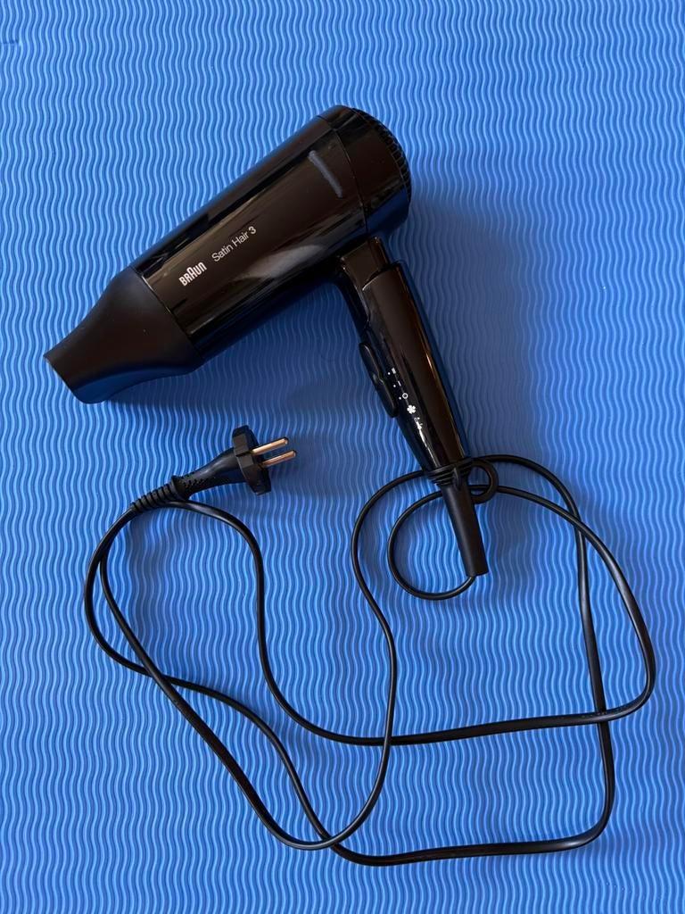 Braun Satin Hair 3 Föhn compact in zeer goede staat, Ophalen of Verzenden, Zo goed als nieuw, Haarverzorging