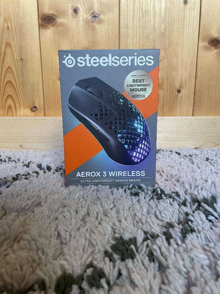 Steelseries Aerox 3 wireless, Rechtshandig, Muis, Gaming muis, Nieuw