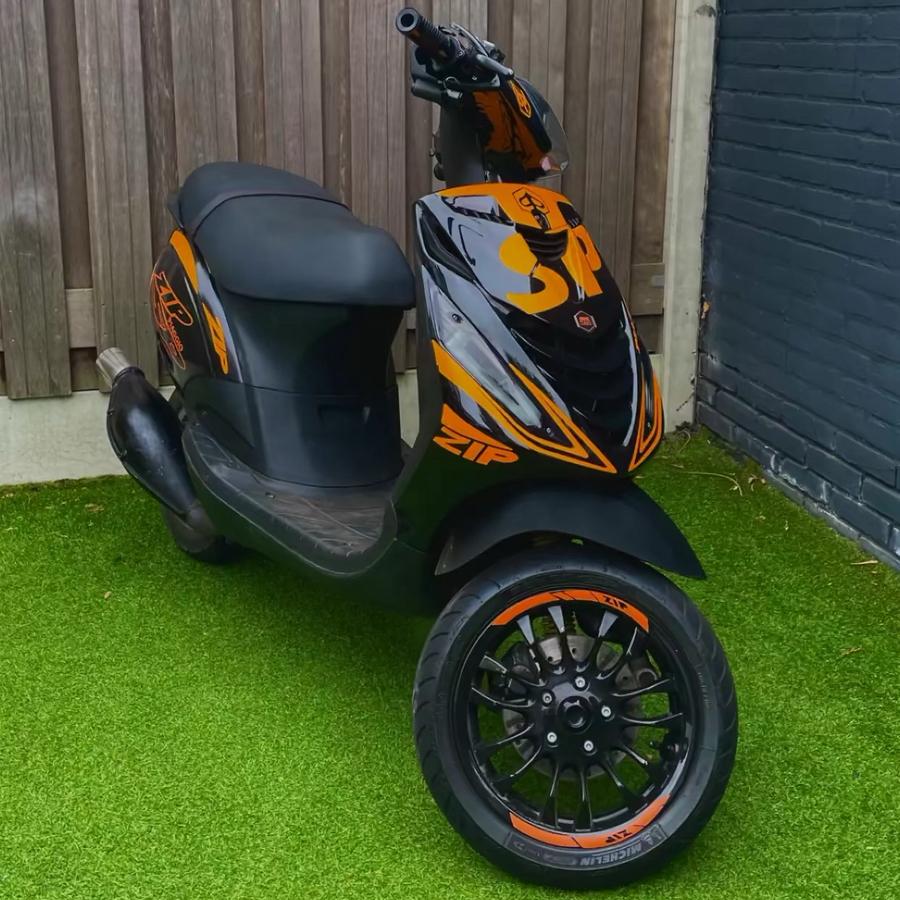 Piaggio zip 2t 50cc (in onderdelen), Fietsen en Brommers, Ophalen, Zo goed als nieuw, Overige typen, Piaggio
