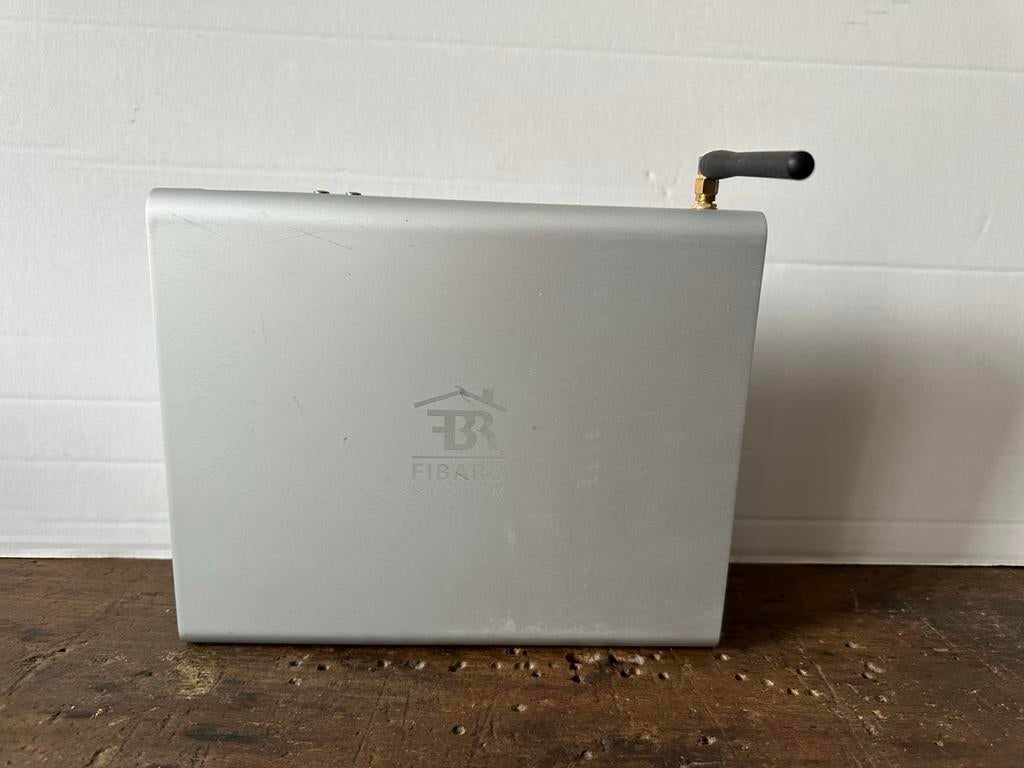 Fibaro Home Center 2 HC2 Domotica Controller, Ophalen of Verzenden, Gebruikt