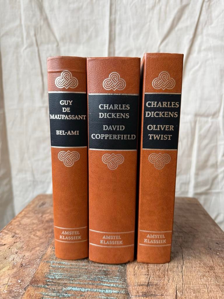 Amstel Klassiekers: Oliver Twist, Bel-Ami, David Copperfield, Ophalen of Verzenden, Zo goed als nieuw, Nederland