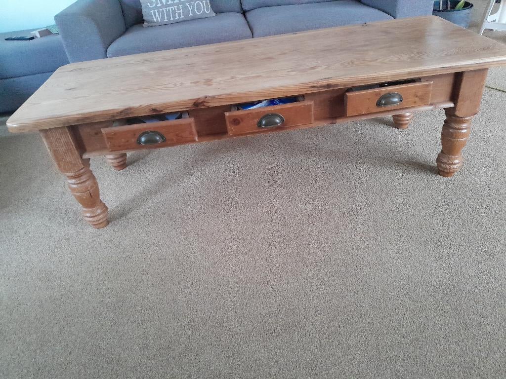 geloogd grenen salon tafel met 3 lades, Huis en Inrichting, Tafels | Salontafels, Gebruikt, Minder dan 50 cm, 50 tot 100 cm, 100 tot 150 cm