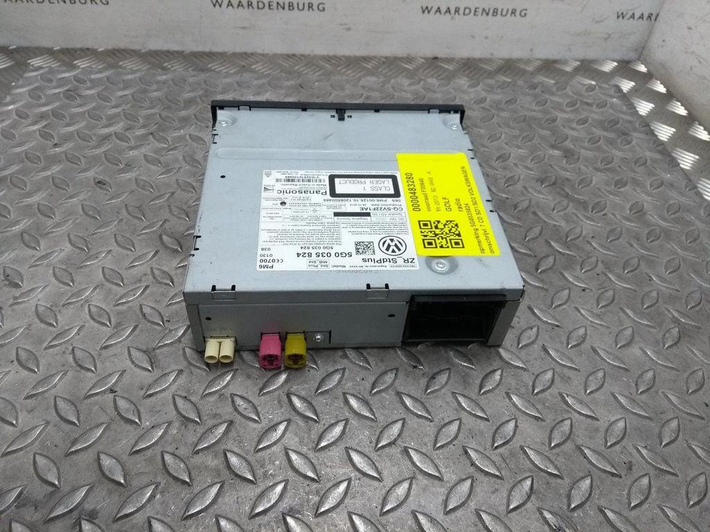 VOLKSWAGEN GOLF RADIO 2013, Auto-onderdelen, Ophalen of Verzenden, Gebruikt, Stiba lid