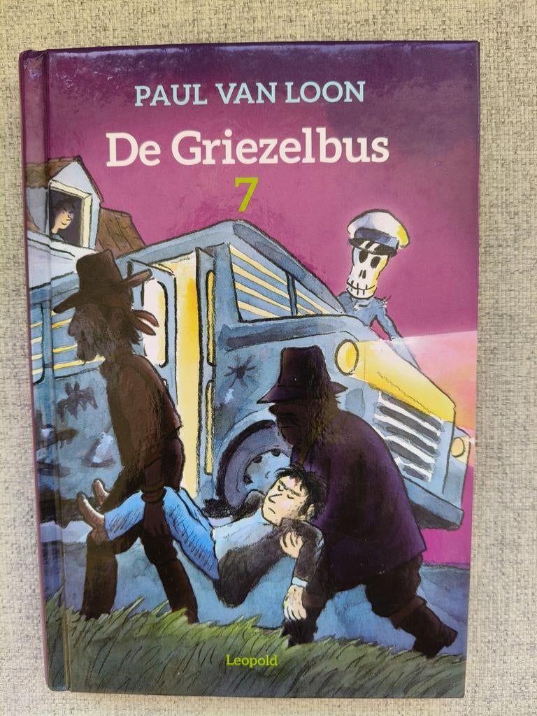 De Griezelbus 7 - Paul van Loon, Ophalen of Verzenden, Zo goed als nieuw, Paul van Loon, Fictie algemeen