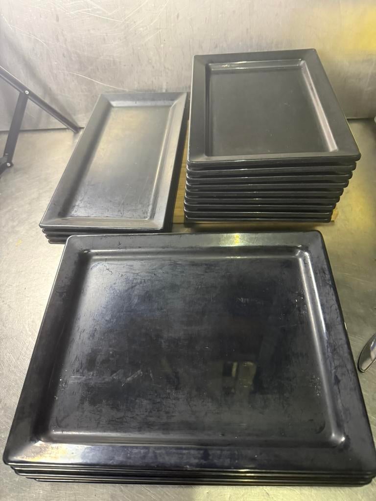 18 zwarte melamine schalen   Maten zie foto’s, Huis en Inrichting, Keuken | Servies, Ophalen, Overige materialen, Overige stijlen