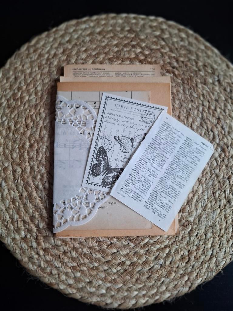 Vintage papier setje, Hobby en Vrije tijd, Scrapbooking, Ophalen of Verzenden, Zo goed als nieuw, Papier of Karton