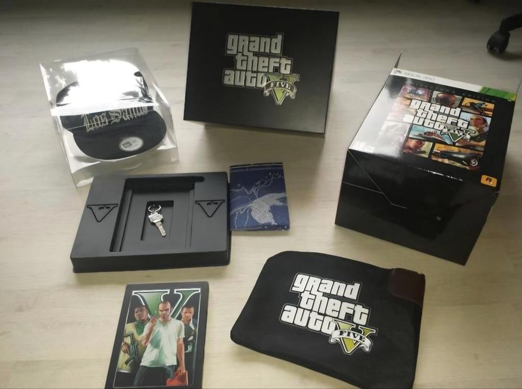 Xbox 360 gta V collectors edition ~ Compleet, Ophalen of Verzenden