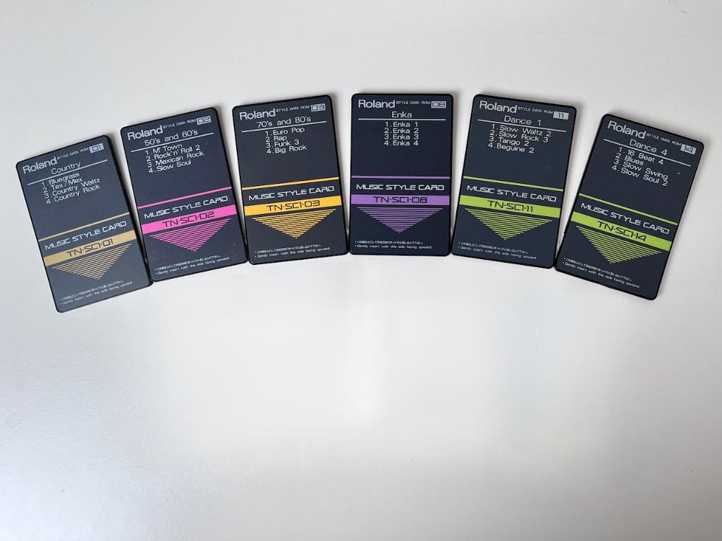 Roland Music Style cards, Muziek en Instrumenten, Ophalen of Verzenden, Zo goed als nieuw, Overige aantallen, Roland