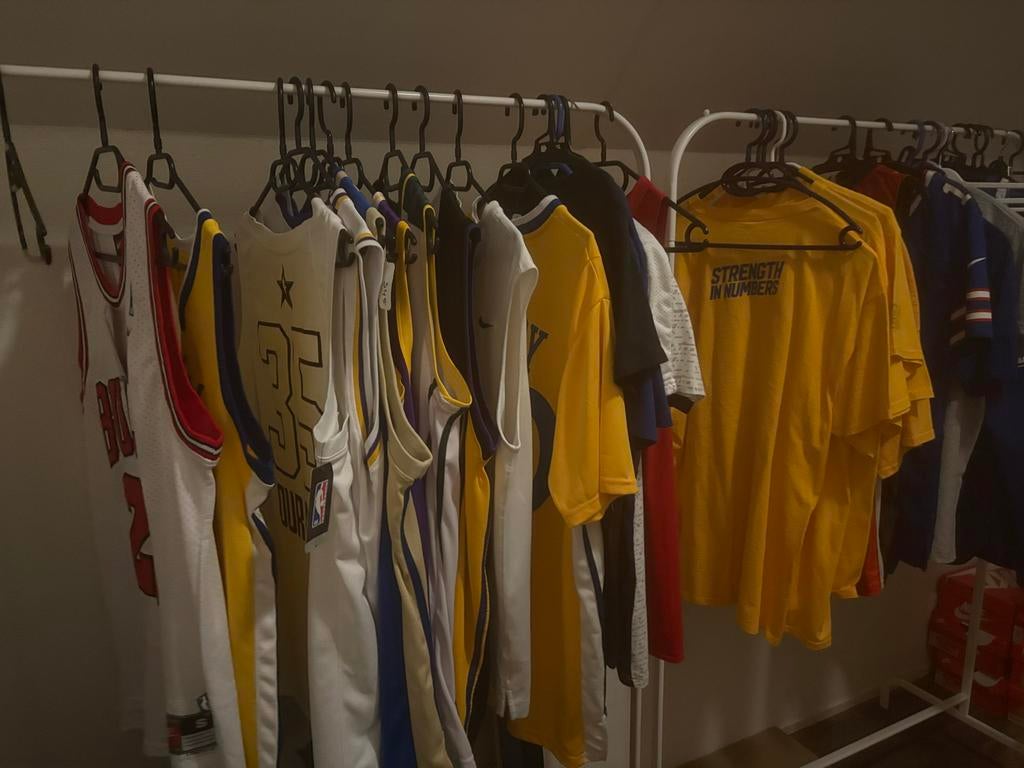NBA Kleding Pakket - Jordan, Curry, Durant, Ophalen of Verzenden, Zo goed als nieuw, Overige maten, Overige kleuren