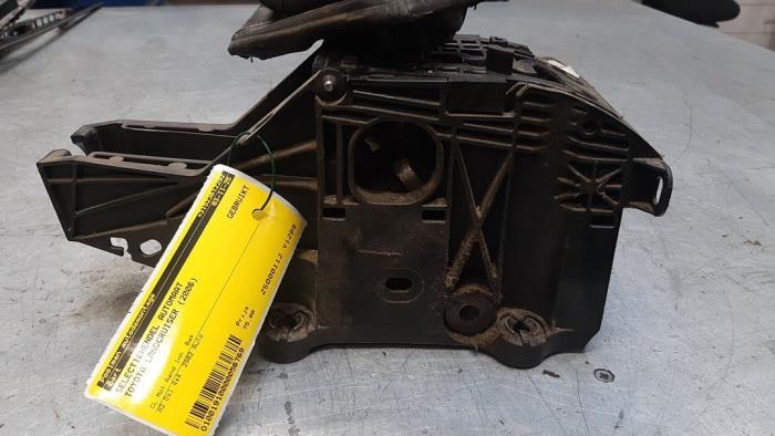 Portier 4Deurs rechts-voor van een Mitsubishi Pajero, Gebruikt, -, Deur, -