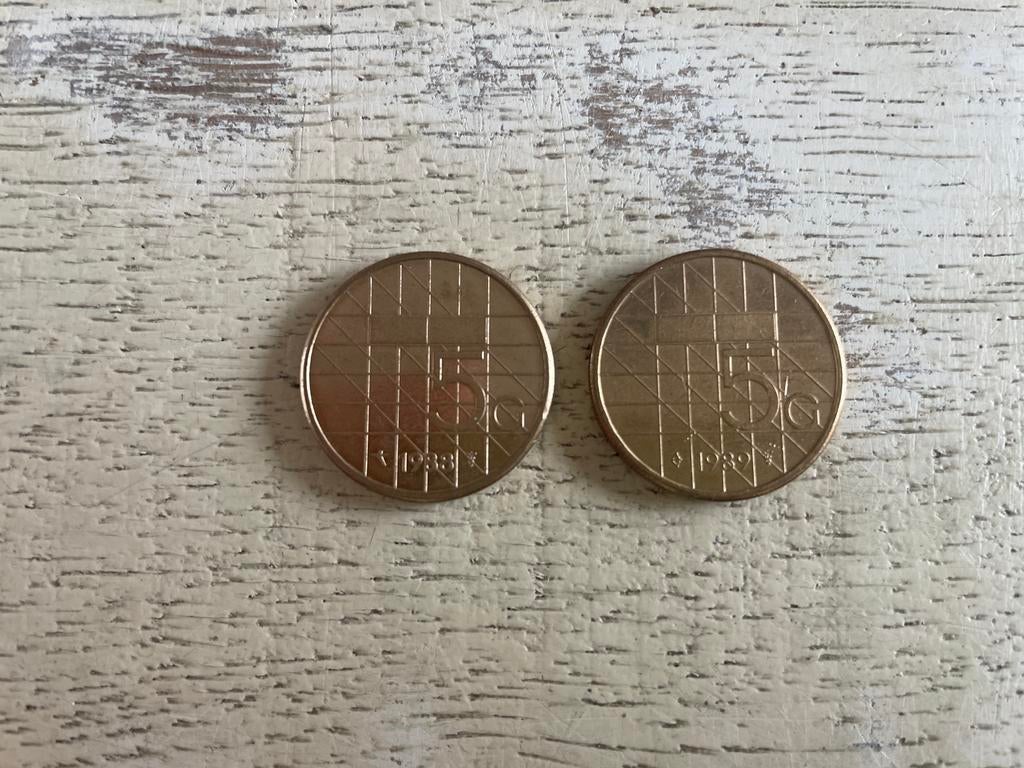 2 x 5 gulden munt 1988 en 1989, Ophalen of Verzenden, Koningin Beatrix, 5 gulden, Losse munt