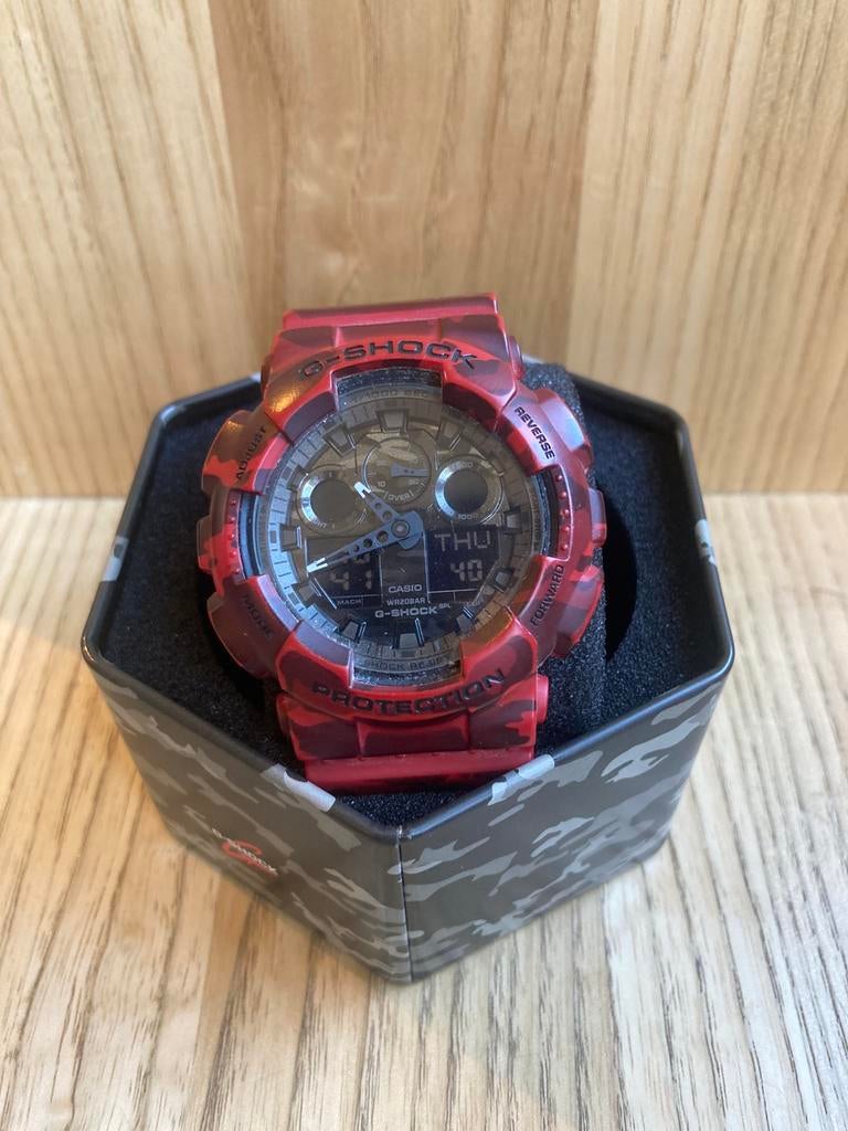 Zwart met rood casio G-shock horloge voor kinderen, Ophalen of Verzenden, Zo goed als nieuw, Rood, Jongen of Meisje